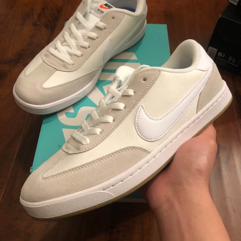 Nike sb fc standard